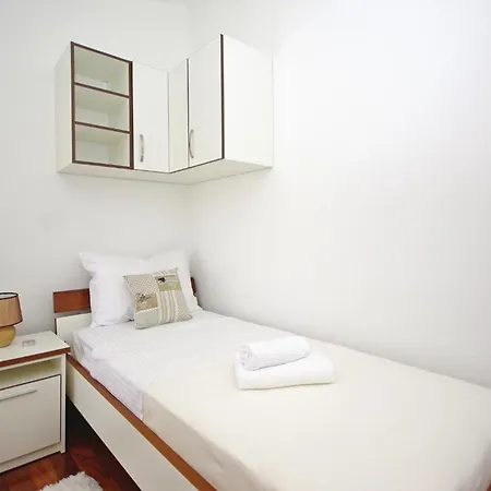 Three-bedroom In Σπίτι διακοπών